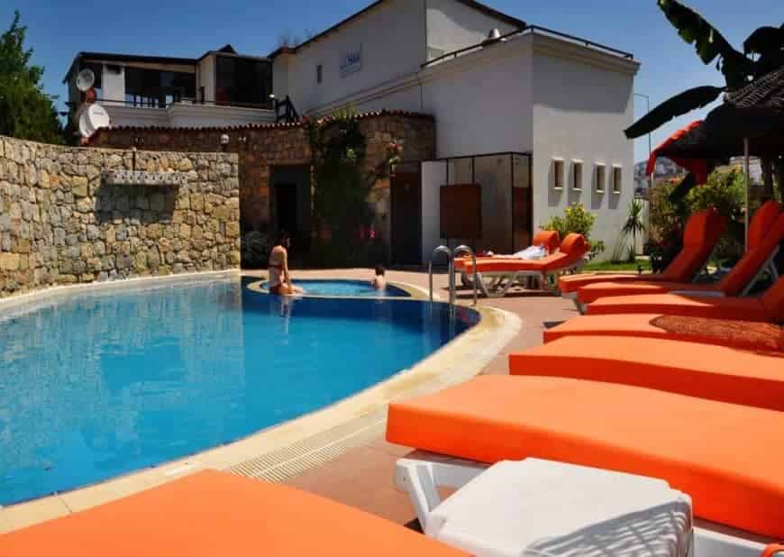 Liona Butikhan Beach